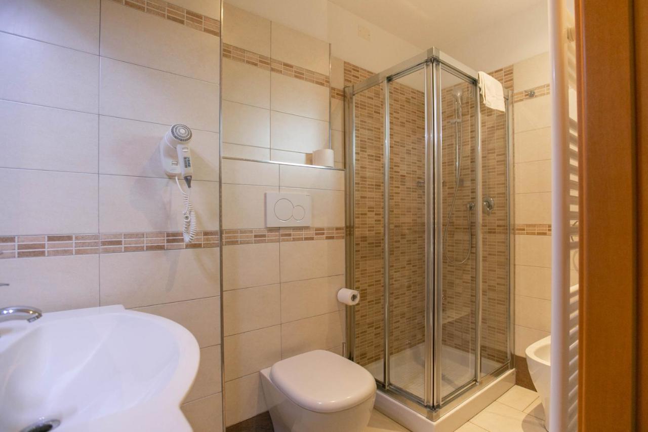Hotel Valparaiso 리미니 외부 사진