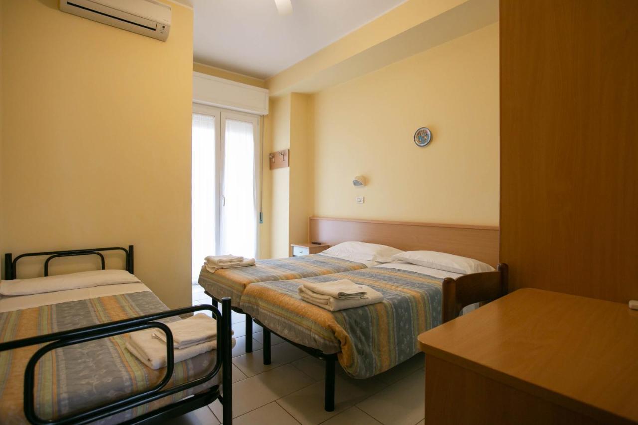 Hotel Valparaiso 리미니 외부 사진