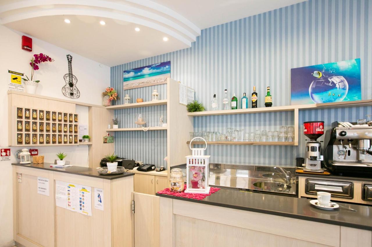Hotel Valparaiso 리미니 외부 사진