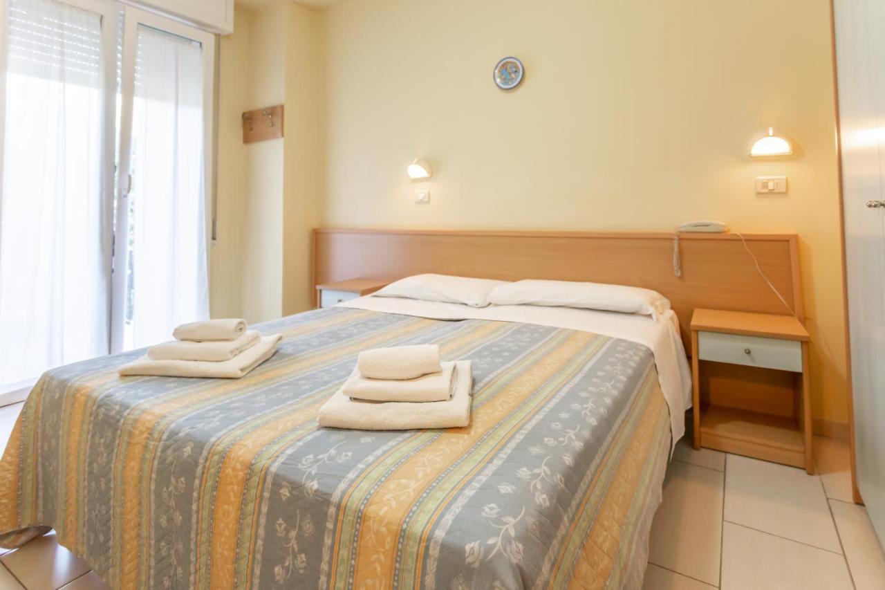 Hotel Valparaiso 리미니 외부 사진