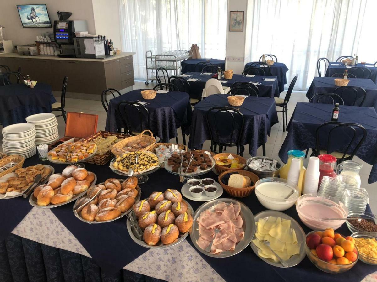 Hotel Valparaiso 리미니 외부 사진