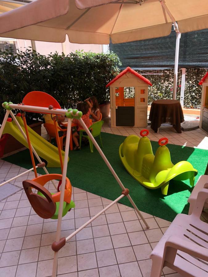 Hotel Valparaiso 리미니 외부 사진
